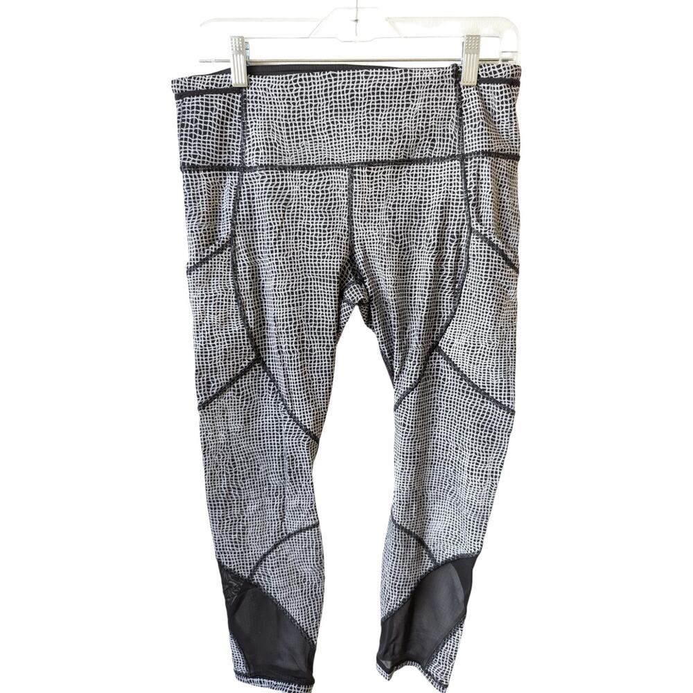 Lululemon Size 10 Outrun Tight Leggings Fall Net White Black Pull On Side Pocket